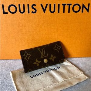 Louis Vuitton 4 Key Holder